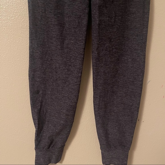 LULULEMON Ready to Rulu Jogger Charcoal Gray Joggers Size 2 - Picture 3 of 6